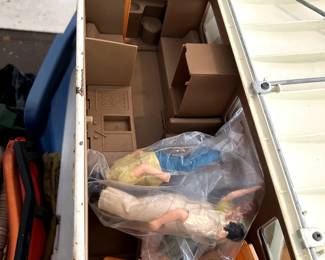 #127	Tonka Winnebago Camper w/people	 $40.00 
