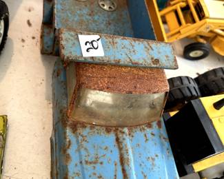 #122	Vintage Blue Metal Dumptruck	 $20.00 
