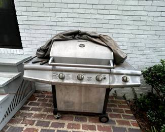 #98	Brinkman Gas Grill w/3 burners & Side Burner - 57" W	 $40.00 

