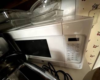 #73	GE Microwave	 $30.00 
