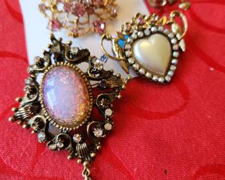 Brooches and Pins 