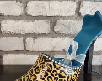 Animal Shoe Wine Holder