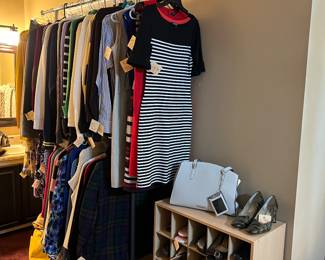 Women's clothing: Ralph Lauren, Coldwater Creek, Anne Klein, Cache, Chico's, Talbots