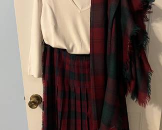 Highland Home Industries - Made in Scotland, 100% wool (hat & skirt)