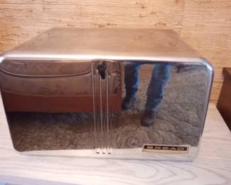 Nice vintage CHROME bread box. excellent condition