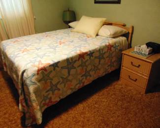 Nice bedroom set with queen bed, dresser, chest and 2 night stands. come check it out folks. Quality construction that will last years longer than that Chinese stuff in the stores today...... that costs ALOT more.