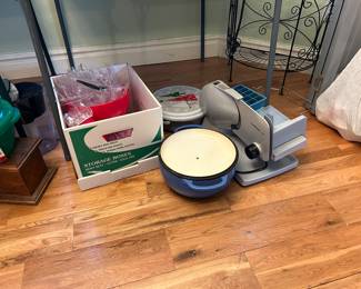 Cast iron pot
Meat slicer