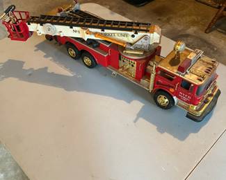Fire truck 