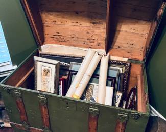 Antique truck with artwork.  