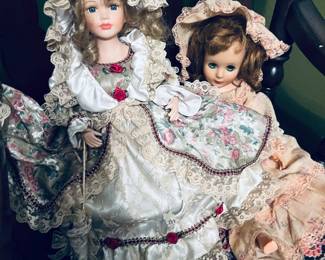 These ladies are ready to travel.