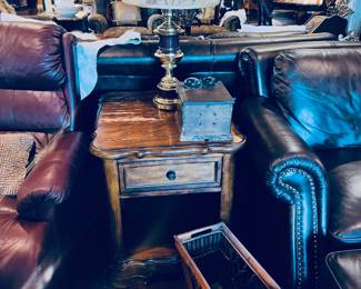 Recliners, side tables, lamps, decor.