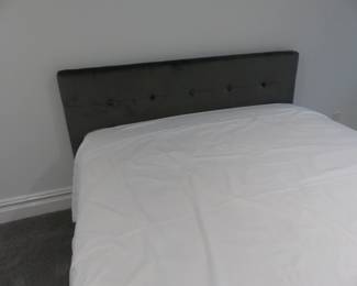Queen size bed