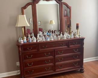 Lexington furniture dresser