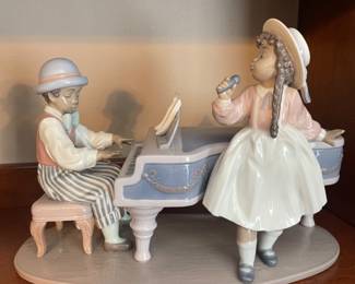 Llrados Jazz musicians at piano