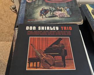 Lots of vinyl & shellac records