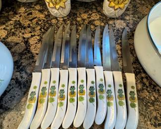 Vintage Neil the Frog cutlery