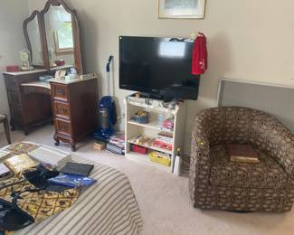 Estate Sale By Olga in Piscataway NJ