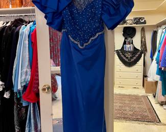 ~Women’s Clothing: A lovely woman’s closet full of a great finds and everyday staples.. Just in time for Winter- a GORGEOUS Vintage Full Length Sable Coat from Neiman Marcus! Other great Items with names like Diane Von Furstenberg, Rose Taft, Neiman Marcus, Halston, Johnny Was, St John Couture, Bob Mackie, Albert Nipon, Liz Claiborne, Philippe Marques, Mita, Basler, Eileen Fisher, Karen Scott, San Remo, Jennifer Roberts, Jack Bryan, Chico’s, Draper’s & Damon’s, Gump’s, Toula, Doncaster, Pendleton to Coldwater Creek.. (Size 16/18ish or L/XL).. Shoes from Stuart Weitzman, Cole Haan, Evan Picone to Keds.. (Size 11ish).. Some really great brand names to add to your own wardrobe!