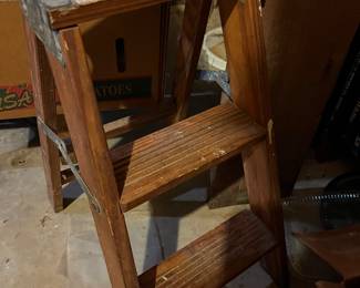 Small wood ladder 