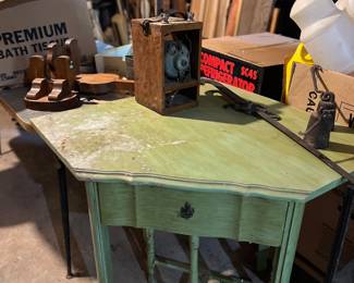 Corner table, solid wood 