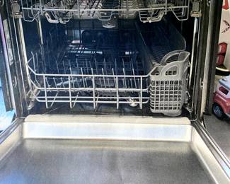 Dishwasher 