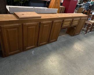 WOODEN UPPER CABINETS