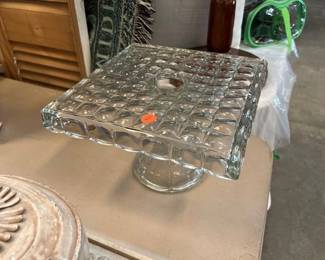 CAKE STAND