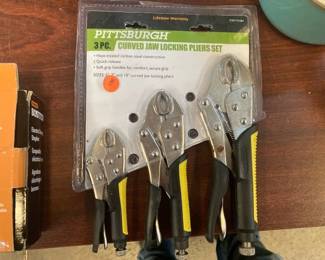 PITTSBURGH CURVED JAWLOCKING PLIERS SET