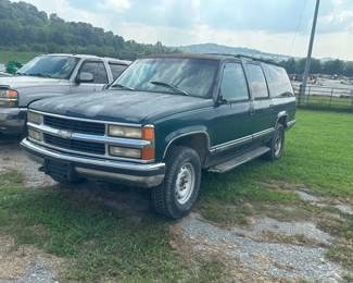 1998 Chevrolet Suburban Multipurpose Vehicle MPV