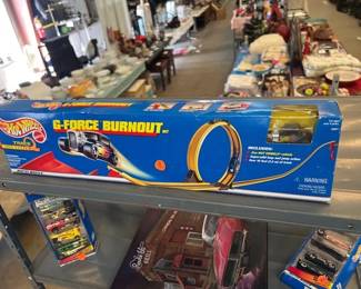 HOT WHEELS GFORCE BURNOUT TRACK SYSTEM