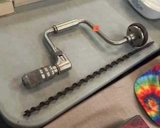 VINTAGE HAND DRILL WITH BIT