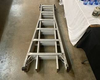 METAL LADDER