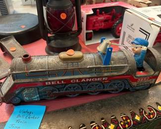 APAN VINTAGE BELL CLANGER TOY ENGINE