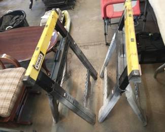 2 SAWHORSES
