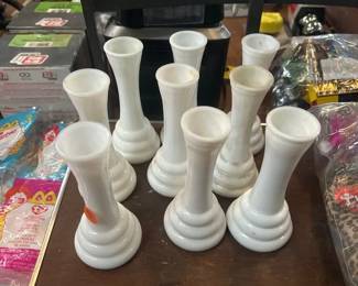 LOT OF SMALL MILK GLASS VASES