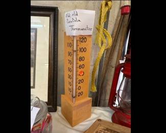 VINTAGE COCACOLA THERMOMETER