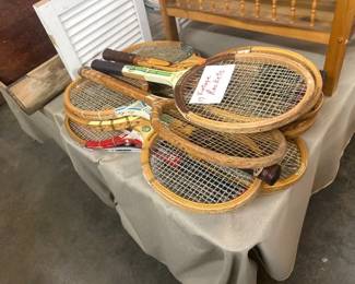 17 VINTAGE RACKETS
