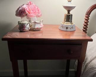 Bedside table 