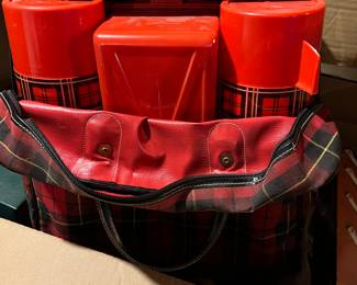 Vintage Aladdin Picnic set