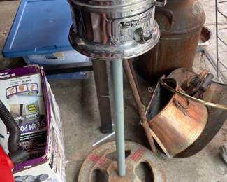 VINTAGE GUMBALL MACHINE BASE