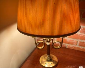 90 Night stand 24W 19D 27T