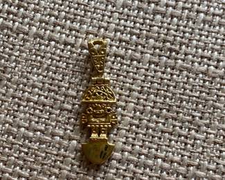 #133B - $94 - Egyptian pendant 14kt gold tested - 2.66 gr.