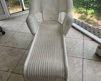 $100 White wicker chase lounger Hampton Bay