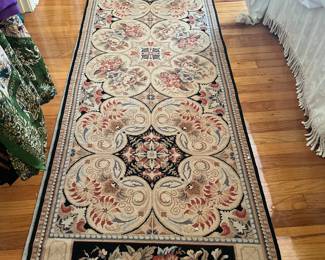 $150 100% wool runner 2.5 X 8