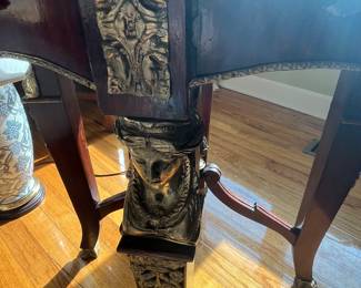 $150 20th century French style round ormolu side table 23R 27T