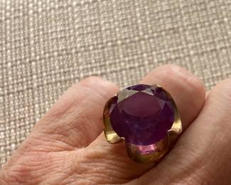 #141 - $175 - 14kt gold cocktail ring pink beryl 6.99gr