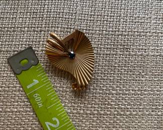 #133 - $320 - Cartier attributed 14kt gold pin/ brooch 8.54gr