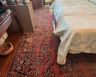 $750 Persian Rug 117 x 161W