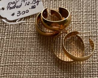 #149 - $300 - 14kt gold yellow gold earrings - 2 pairs 12.13 gr -