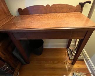 $150 Small table/washstand single drawer 35W 17D 30T